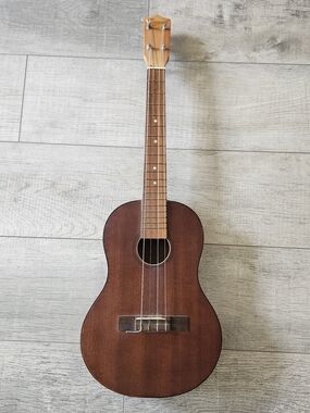 Vintage 1960/1970 Conrad Baritone Ukulele 30” Wood Acoustic Minor Saddle Chip